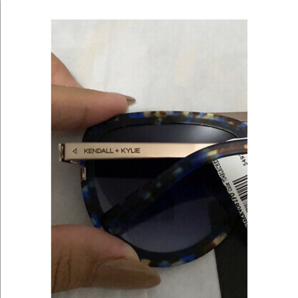 Kendall + Kylie “Jones” Black/Blue Marble Sunnies